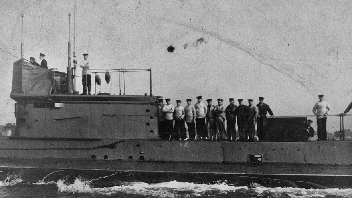 AE1 at Portsmouth, England in early 1914 shortly after being commissioned into the Royal Australian Navy. Image: Sea Power Centre Australia.