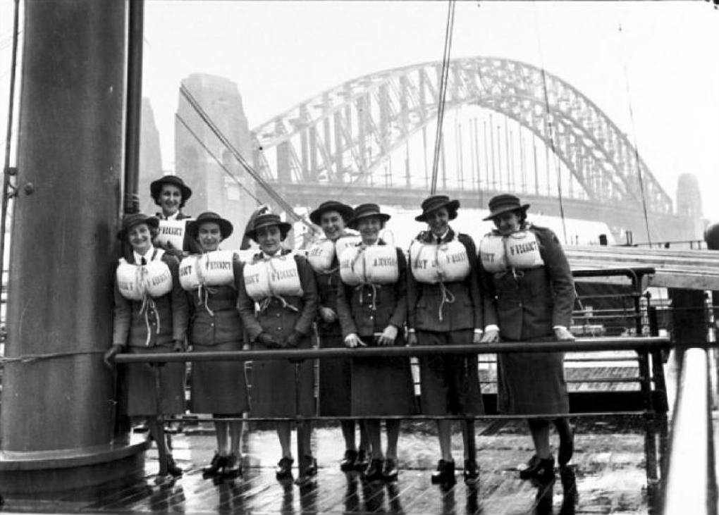 Australian nurses preparing to depart Sydney, May 1940. Photographer: Samuel J Hood Studio, ANMM Collection 00020450