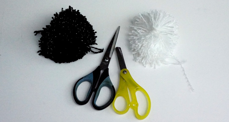 How to make polar pom poms