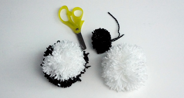 How to make polar pom poms