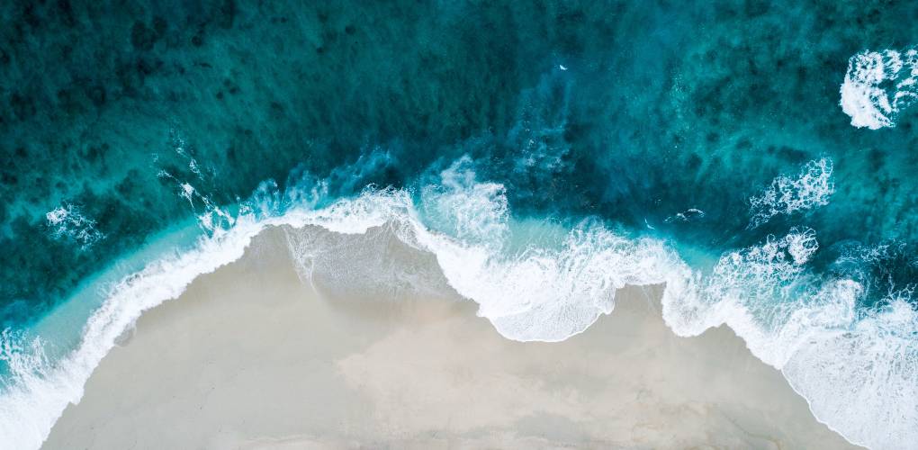 Beach waves